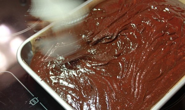 Brownie Recipe for Bad, Bad, But Oh So Good Brownies! | A delicious and super easy brownie recipe. These brownies are a hit at every party. It's my most requested brownie recipe among friends :) | http://www.cakieshq.com | Step 23
