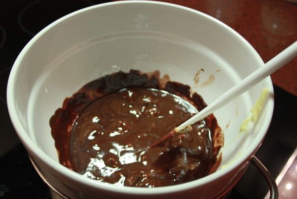 Brownies Recept voor Bere-slechte maar zo lekkere brownies | Een heerlijk en super makkelijk Brownies recept. Deze brownies zijn een hit op elk feestje. Onder vrienden is dit mijn meest gevraagde brownies recept :). | http://www.cakies.nl | Stap 08