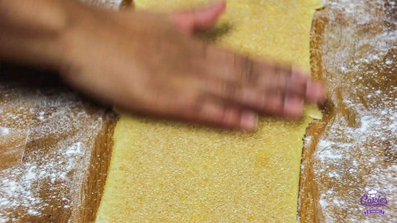 Suikervlinders Recept | Suikervlinders zijn een knapperig, zoet Frans koekje, ook wel Palmier genoemd. Met 3 ingrediënten kan je zelf deze heerlijke suikervlinder koekjes maken. | http://www.cakies.nl | Stap 06